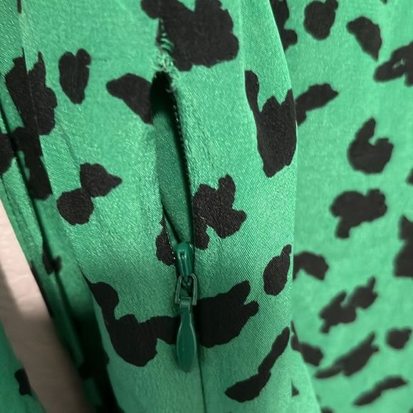 TANYA TAYLOR Nomi Wrap Dress Green Silk Print Ruffle Trim, Size 4 - Picture 15 of 15